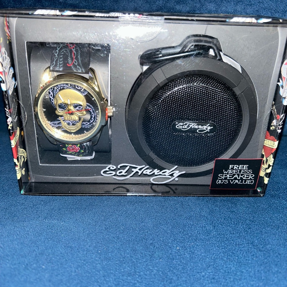 Ed Hardy Gold Skull Watch with Black Speaker - Picture 3 of 9